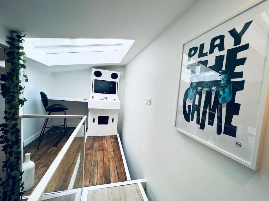 Unique Loft Apartment Located 15 Minutes From The Champs Elysees Saint-Ouen  Dış mekan fotoğraf